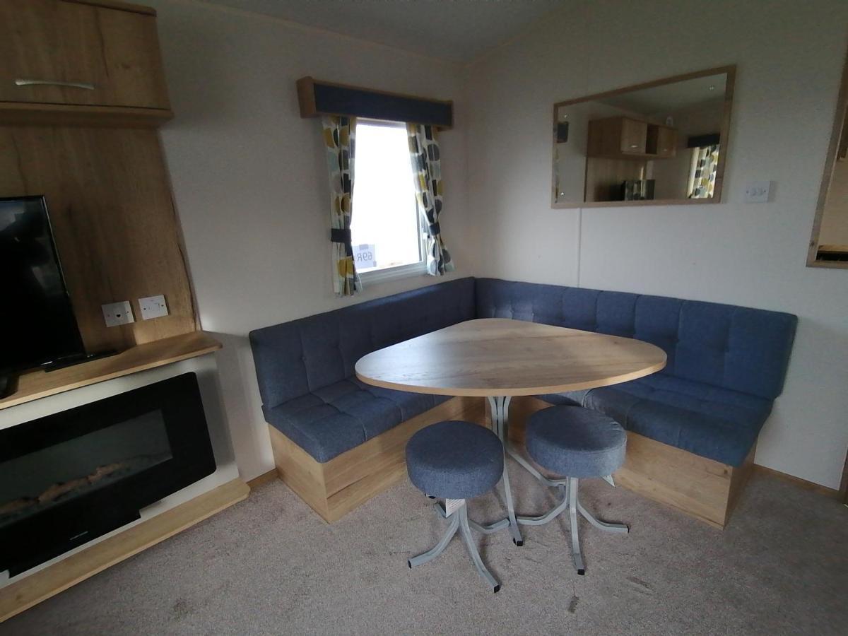 69R Seawick 2 Bedroom Caravan . New For 2022 Saint Osyth المظهر الخارجي الصورة