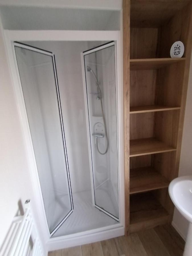 69R Seawick 2 Bedroom Caravan . New For 2022 Saint Osyth المظهر الخارجي الصورة