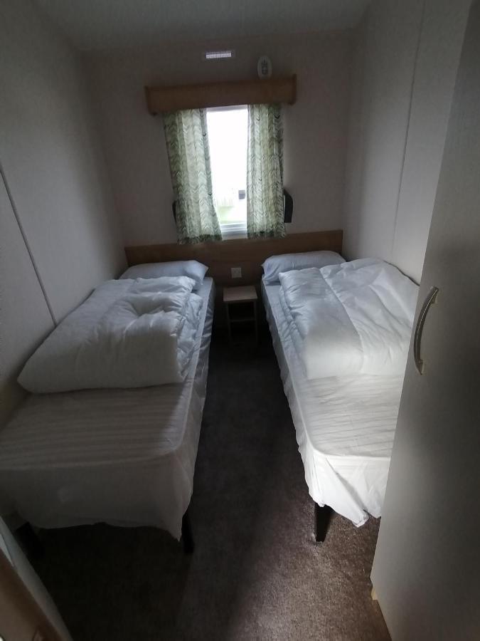 69R Seawick 2 Bedroom Caravan . New For 2022 Saint Osyth المظهر الخارجي الصورة
