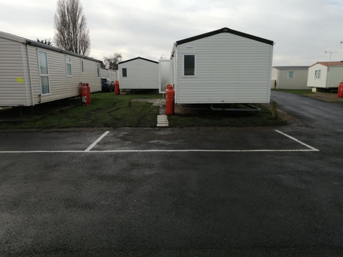 69R Seawick 2 Bedroom Caravan . New For 2022 Saint Osyth المظهر الخارجي الصورة