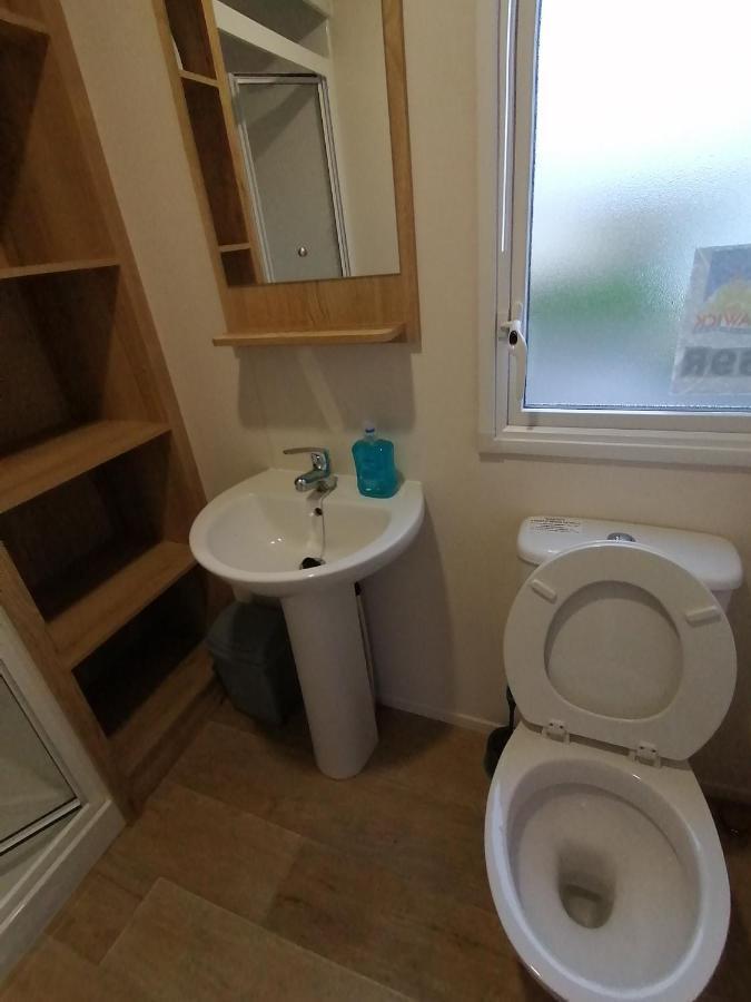69R Seawick 2 Bedroom Caravan . New For 2022 Saint Osyth المظهر الخارجي الصورة