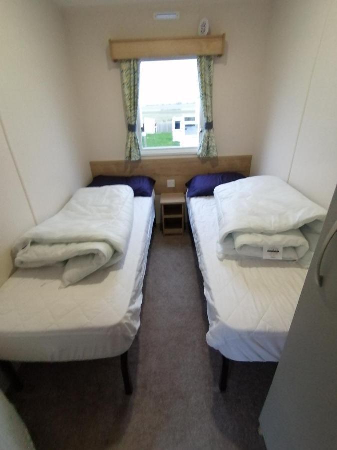 69R Seawick 2 Bedroom Caravan . New For 2022 Saint Osyth المظهر الخارجي الصورة